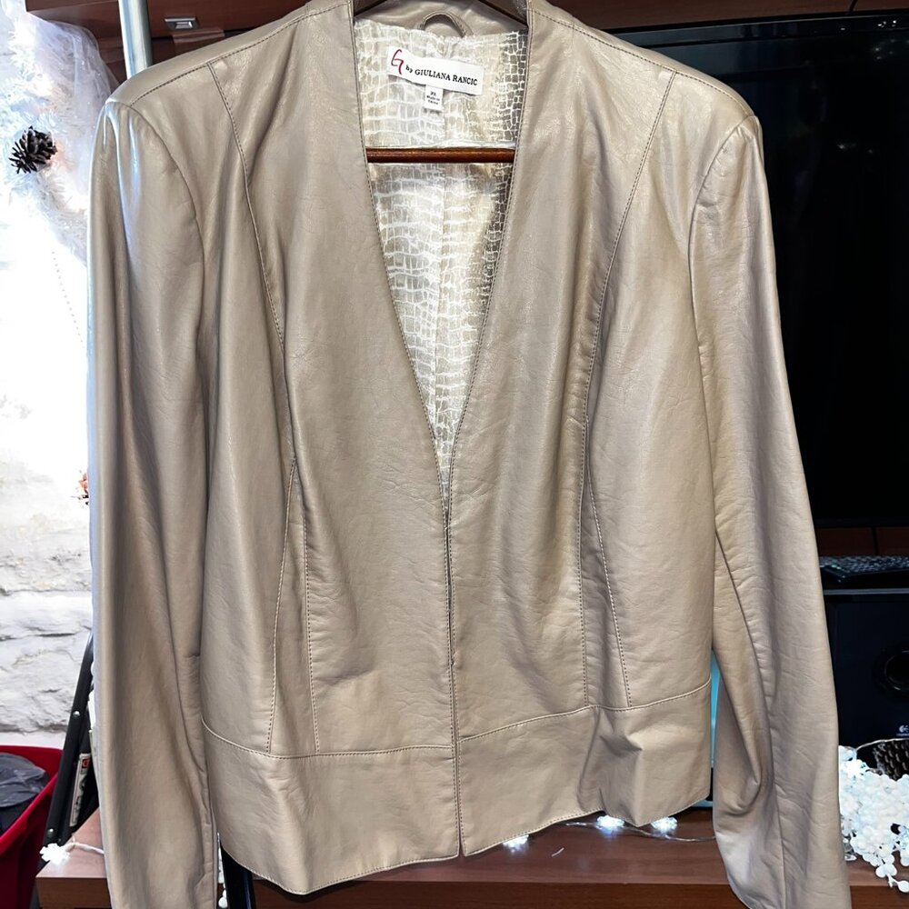 G by Guiliana Rancic Women's XL Tan Faux Leather Jacket ~ Hardly Worn